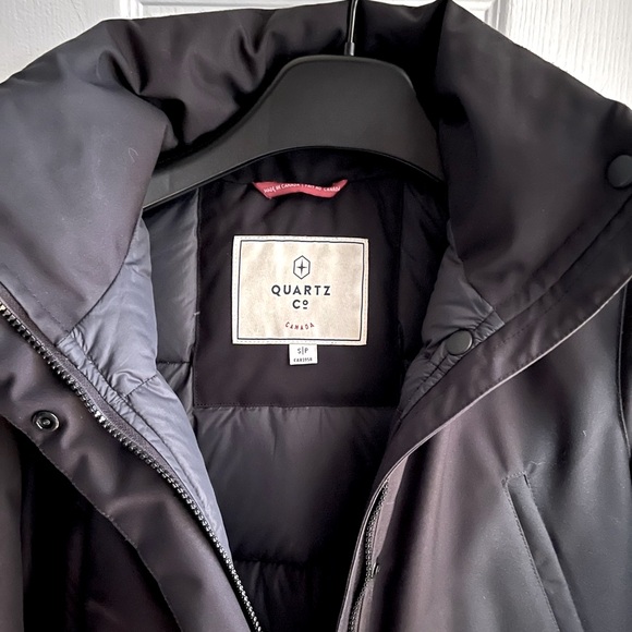 Quartz Co. Goose Down Long Winter Jacket (removable fur) (VERY GOOD CONDITION) - Picture 5 of 9
